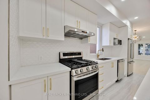 Photo 16 at 806 Gladstone Avenue, Junction, Toronto