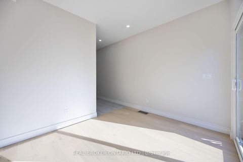 Photo 21 at 806 Gladstone Avenue, Junction, Toronto