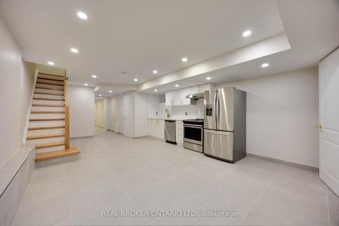 Photo 25 at 806 Gladstone Avenue, Junction, Toronto