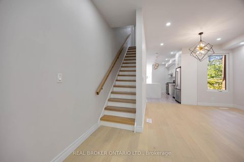 Photo 33 at 806 Gladstone Avenue, Junction, Toronto