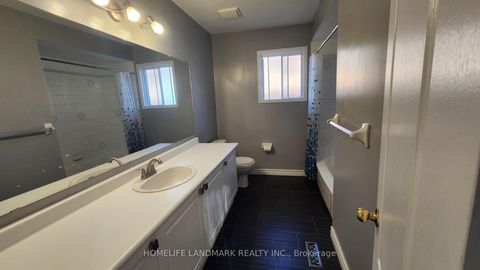 Photo 7 at 48 Painted Rock Avenue, Westbrook, Richmond Hill