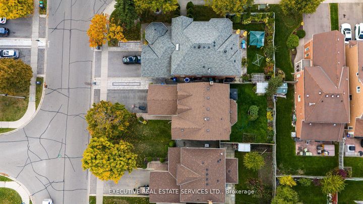 Photo 4 at 48 Eagleridge Drive, Wellington, Brampton