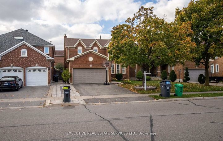 Photo 13 at 48 Eagleridge Drive, Wellington, Brampton