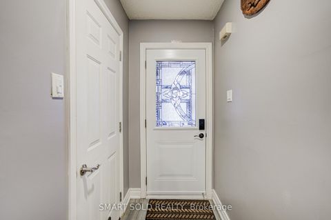 Photo 10 at 43 Mammoth Hall Trail, Malvern, Toronto