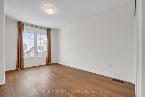 Photo 14 at 48 Thistlewaite Crescent, Malvern West, Toronto