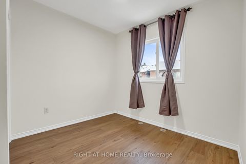 Photo 20 at 48 Thistlewaite Crescent, Malvern West, Toronto