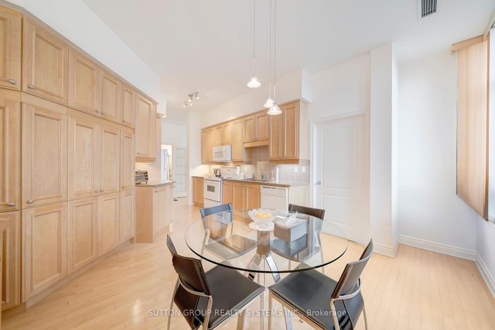 Photo 11 at UPH 2 - 8 Rean Drive, Bayview Village, Toronto