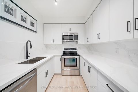 Photo 2 at LPH 5 - 7 Lorraine Drive, Willowdale West, Toronto