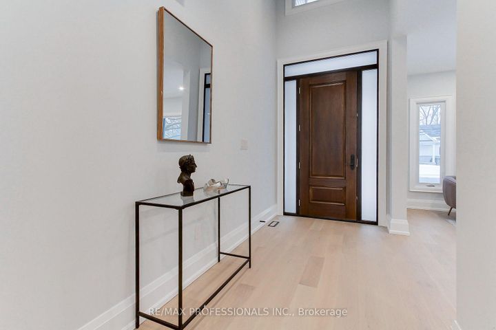 Photo 4 at 432 Smith Avenue, Brant, Burlington