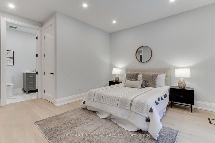 Photo 30 at 432 Smith Avenue, Brant, Burlington