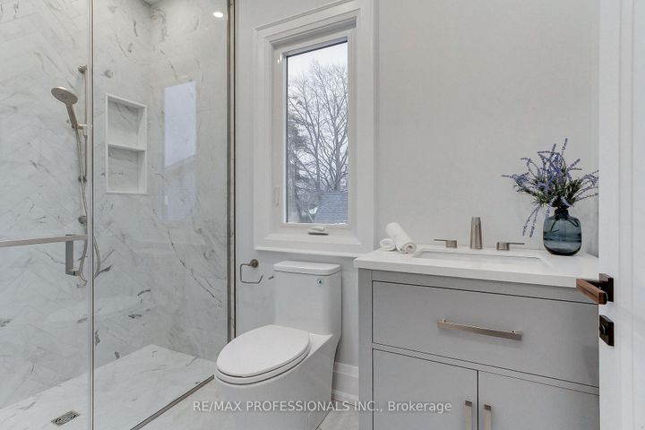 Photo 34 at 432 Smith Avenue, Brant, Burlington