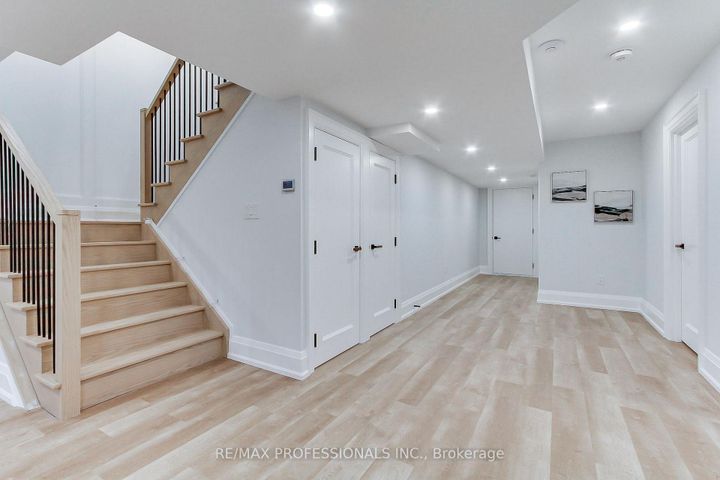 Photo 36 at 432 Smith Avenue, Brant, Burlington