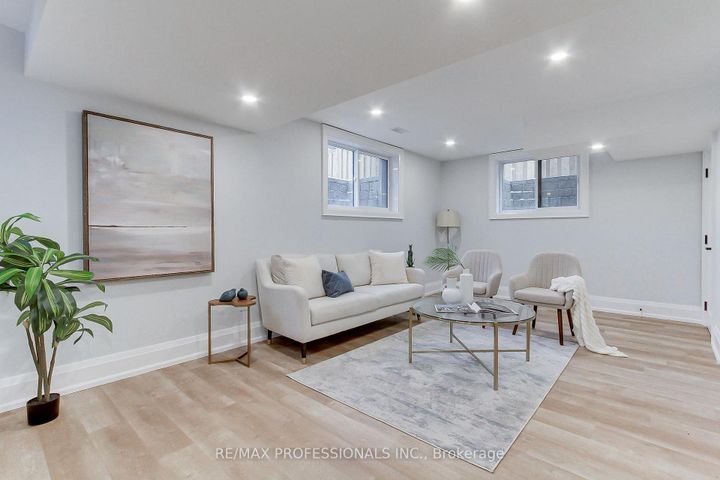 Photo 37 at 432 Smith Avenue, Brant, Burlington