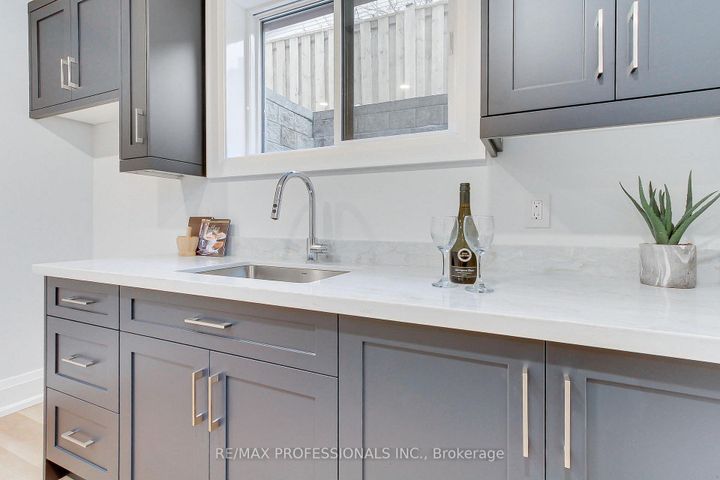 Photo 41 at 432 Smith Avenue, Brant, Burlington