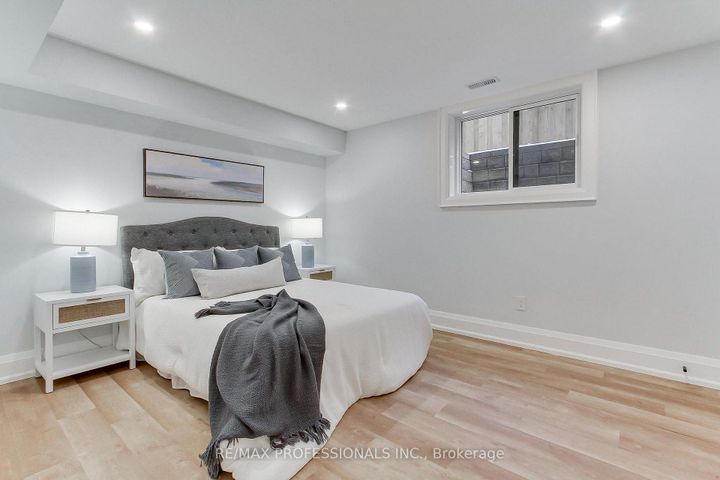 Photo 42 at 432 Smith Avenue, Brant, Burlington