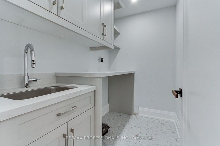 Photo 45 at 432 Smith Avenue, Brant, Burlington