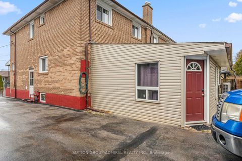 Photo 37 at 68 Wheatsheaf Crescent, Black Creek, Toronto