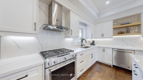 Photo 6 at 76 Alhart Drive, Beaumonde Heights, Toronto