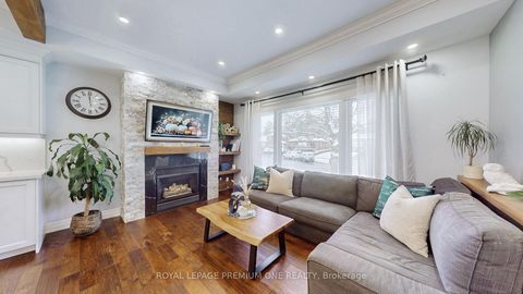 Photo 8 at 76 Alhart Drive, Beaumonde Heights, Toronto