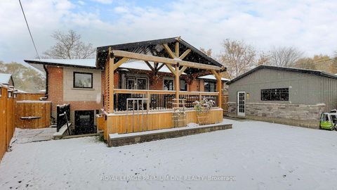 Photo 22 at 76 Alhart Drive, Beaumonde Heights, Toronto