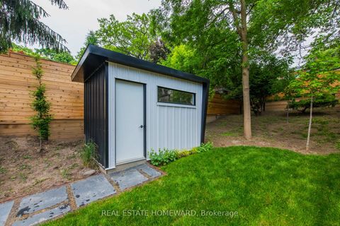 Photo 45 at 174 Kenilworth Avenue, The Beaches, Toronto