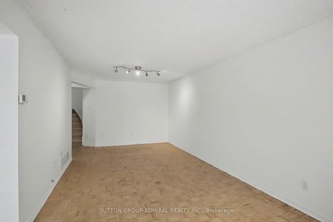 Photo 6 at 76 Beaumont Place, Uplands, Vaughan