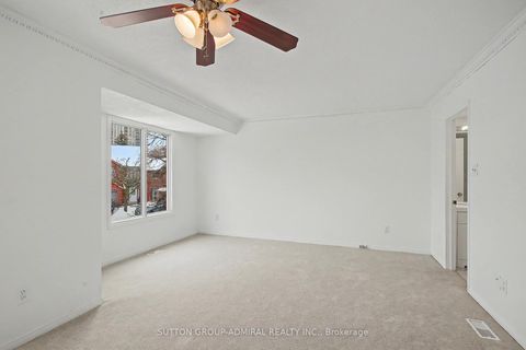 Photo 12 at 76 Beaumont Place, Uplands, Vaughan