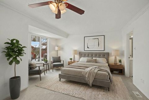 Photo 13 at 76 Beaumont Place, Uplands, Vaughan