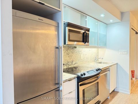 Photo 4 at 4608 - 25 Telegram Mews, Waterfront Communities C1, Toronto