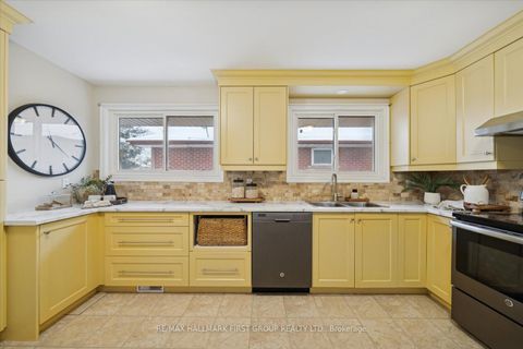 Photo 10 at 553 Harmony Road S, Donevan, Oshawa