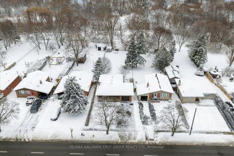 Photo 44 at 553 Harmony Road S, Donevan, Oshawa