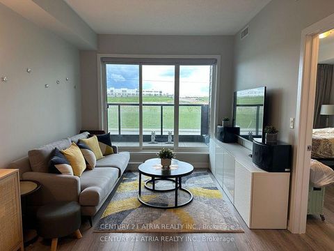 Photo 8 at 239 - 555 William Graham Drive, Rural Aurora, Aurora