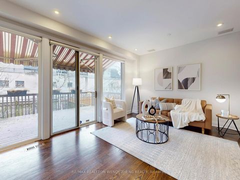 Photo 4 at 47 Melgund Road, Casa Loma, Toronto