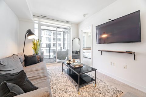 Photo 14 at 1012 - 27 Bathurst Street, Waterfront Communities C1, Toronto