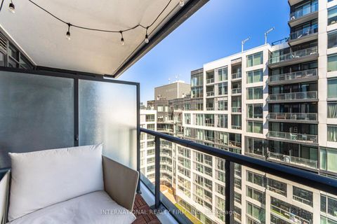 Photo 25 at 1012 - 27 Bathurst Street, Waterfront Communities C1, Toronto