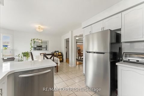 Photo 3 at 19 Maximillian Street, Vellore Village, Vaughan