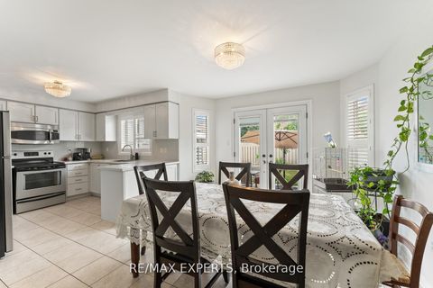 Photo 5 at 19 Maximillian Street, Vellore Village, Vaughan