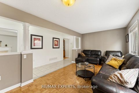 Photo 6 at 19 Maximillian Street, Vellore Village, Vaughan