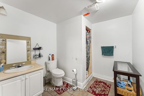 Photo 18 at 19 Maximillian Street, Vellore Village, Vaughan