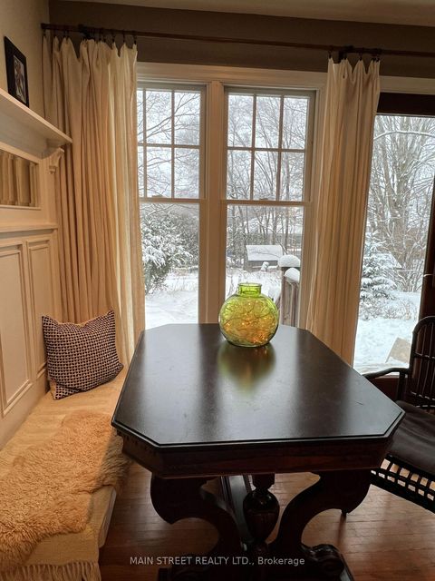 Photo 14 at 68 Hillview Drive, London, Newmarket