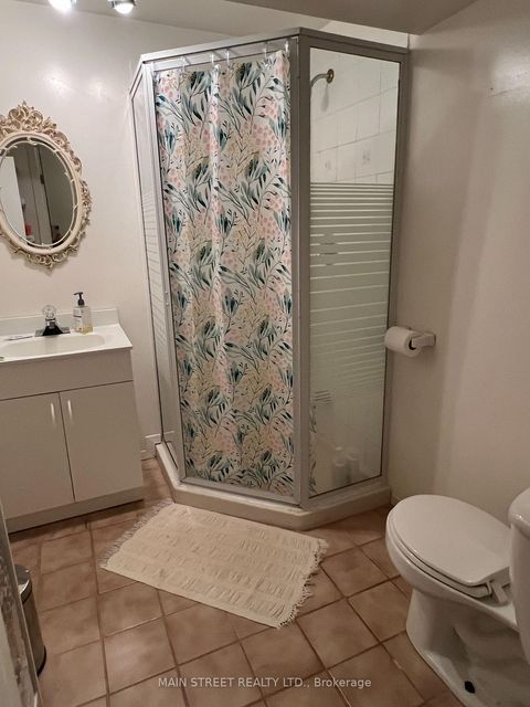 Photo 24 at 68 Hillview Drive, London, Newmarket