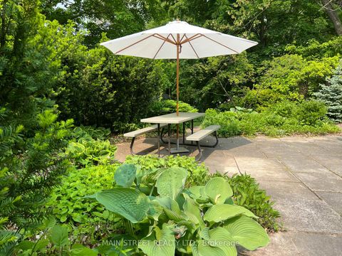 Photo 27 at 68 Hillview Drive, London, Newmarket