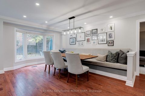 Photo 14 at 1586 Heritage Way, GA Glen Abbey, Oakville