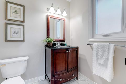 Photo 36 at 1586 Heritage Way, GA Glen Abbey, Oakville