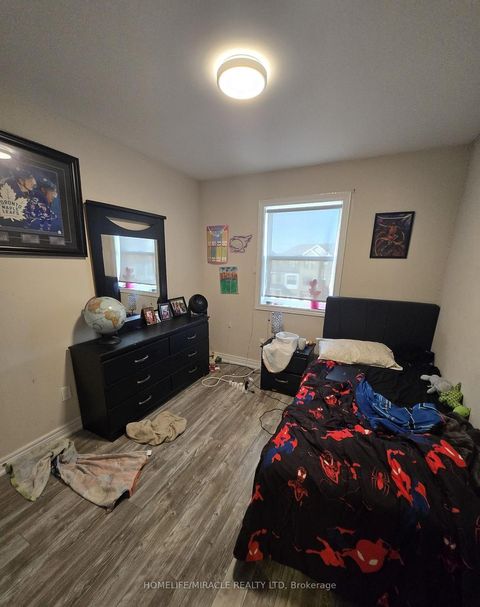 Photo 17 at 27 - 1 Leggott Avenue, Painswick North, Barrie