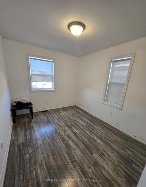 Photo 18 at 27 - 1 Leggott Avenue, Painswick North, Barrie