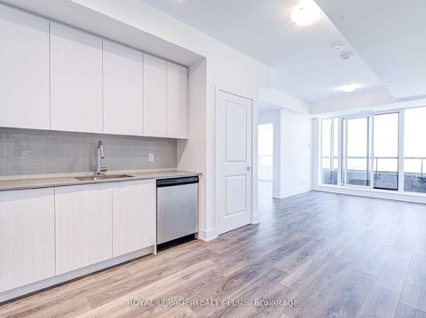 Photo 5 at 2107 - 297 Oak Walk Drive, RO River Oaks, Oakville