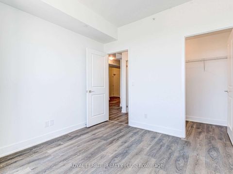 Photo 15 at 2107 - 297 Oak Walk Drive, RO River Oaks, Oakville