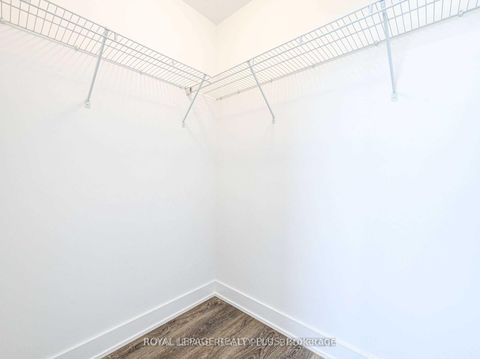 Photo 16 at 2107 - 297 Oak Walk Drive, RO River Oaks, Oakville