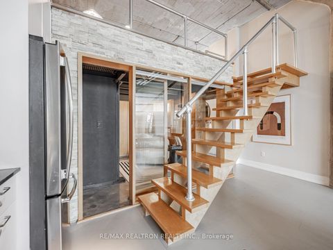 Photo 11 at 208 - 637 Lake Shore Boulevard, Niagara, Toronto